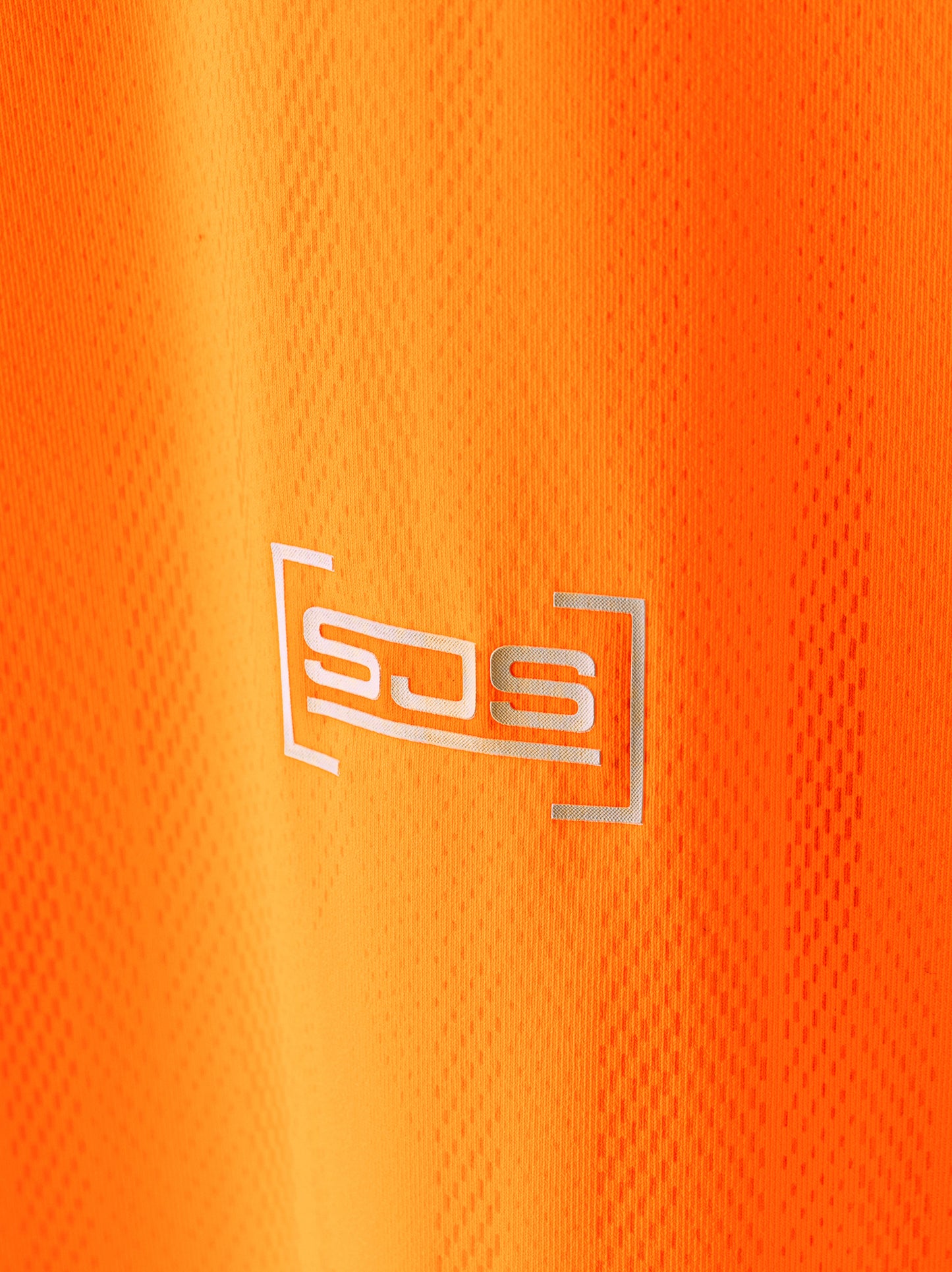 Sjeng Nikohl Mens tee - orange clown fish