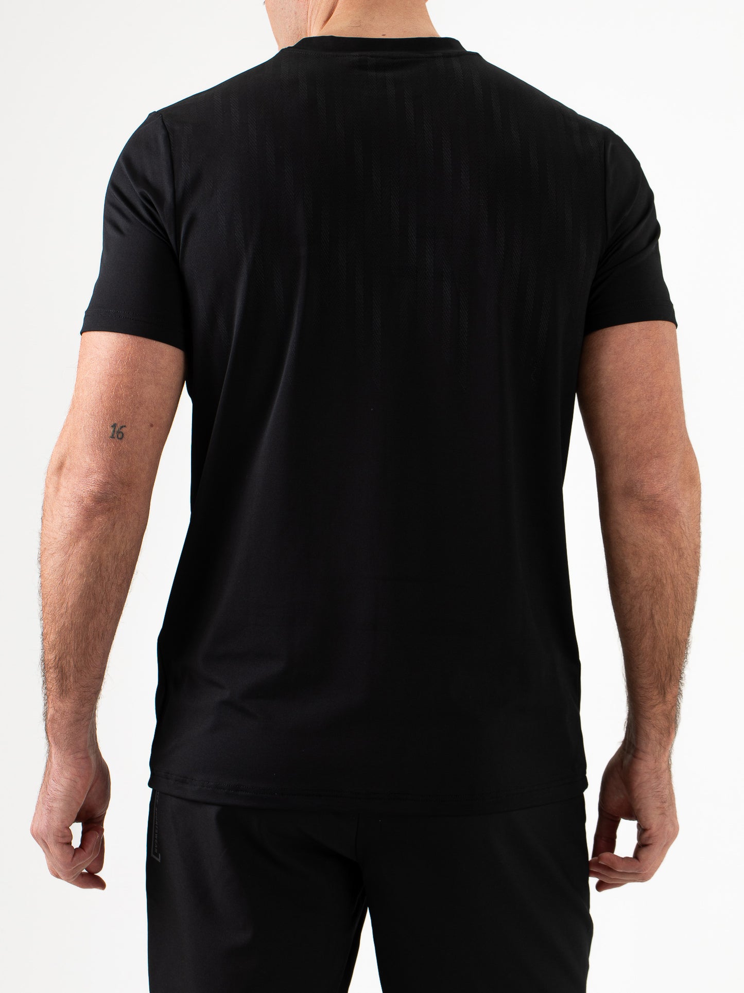 Sjeng Nikohl Mens tee - black