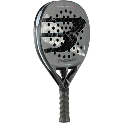 Bullpadel Hack 04 Hybrid 26 A-18K Carbon Padelracket